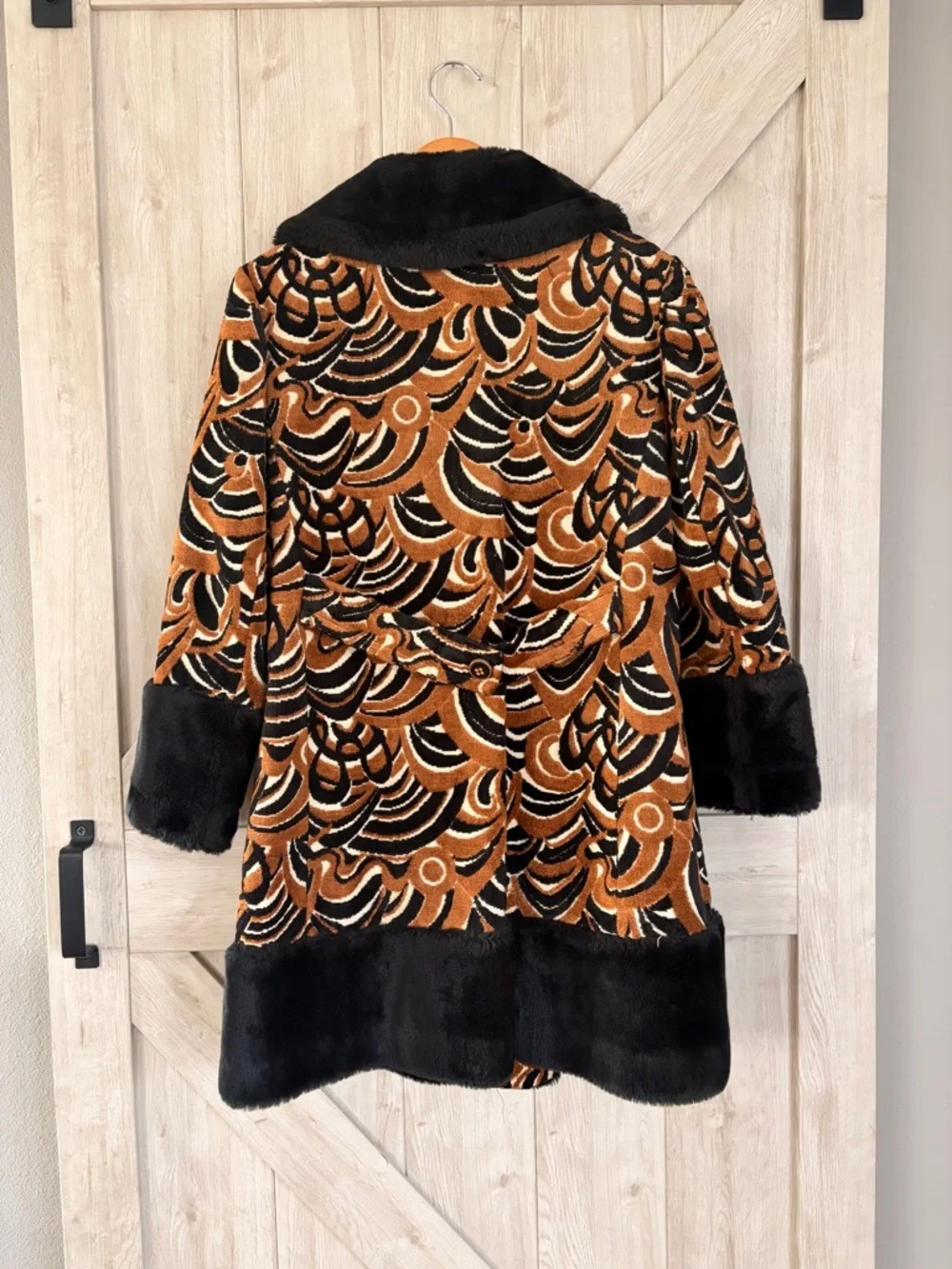 Vintage 60’s Psychedelic Tapestry Coat - Picture 13 of 16